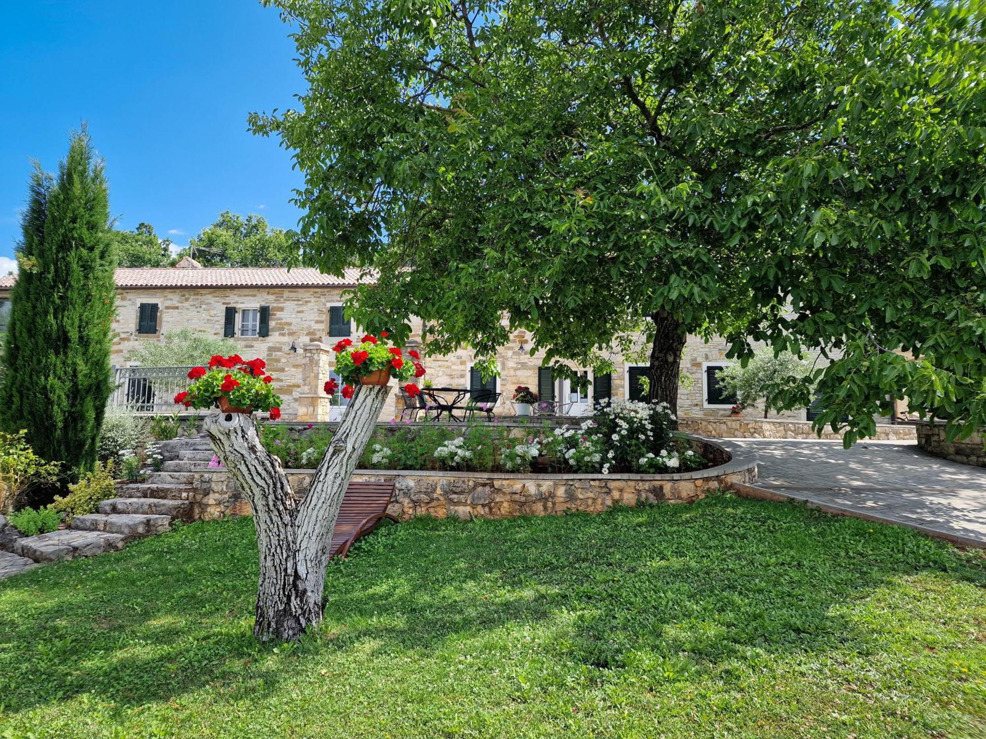 Bed and Breakfast Stancija Ruseti Oprtalj Экстерьер фото